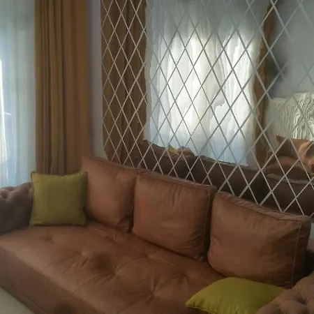 Perea 5 Star アパート