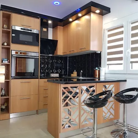 Perea 5 Star Appartamento *