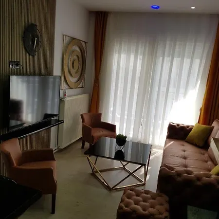 Perea 5 Star * Peraía